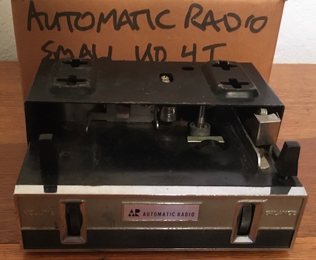 Automatic Radio Small 4Track UD - Front